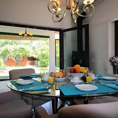 Holiday home Tess Monteros *